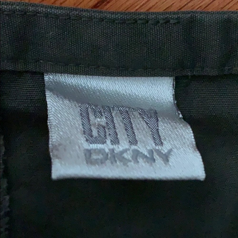 DKNY Skirt Size 4 - Picture 5 of 8